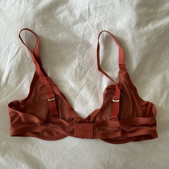 CUUP The Plunge Mesh Bra - Picture 4 of 4